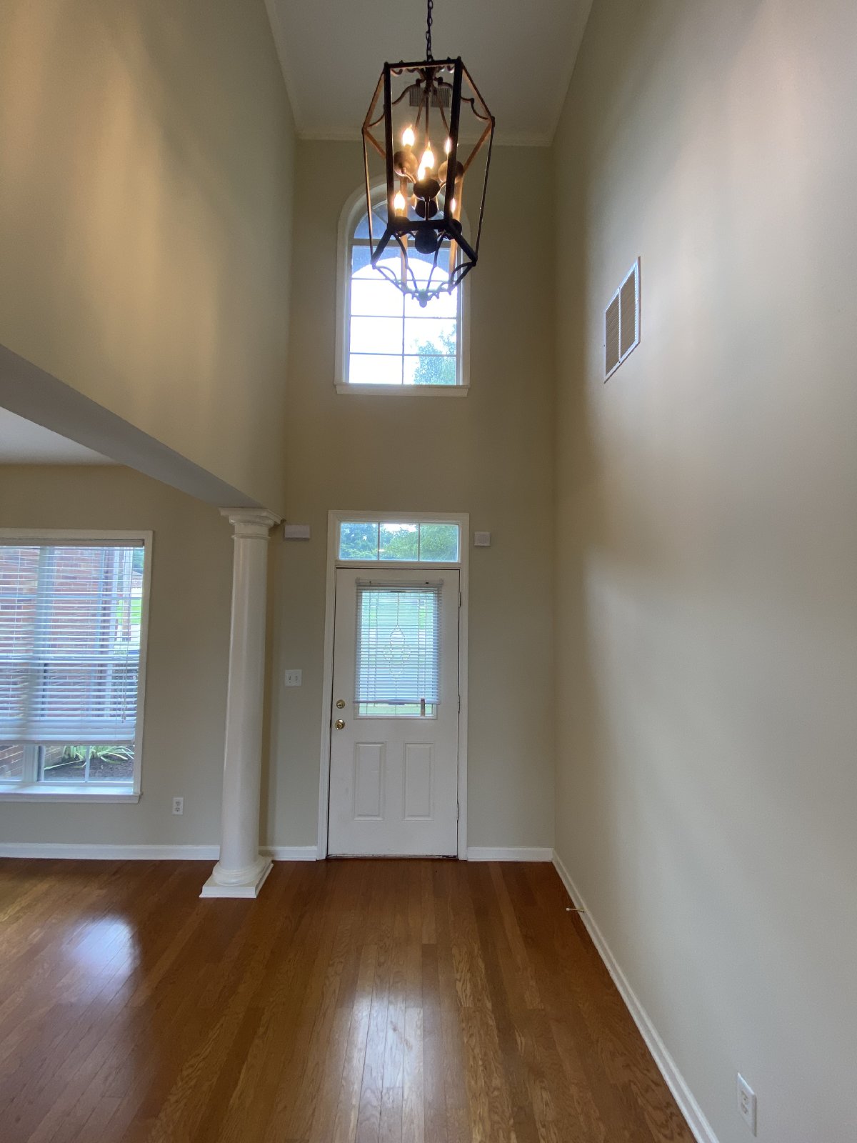 Large & Spacious 5 Bedroom Bartlett Rental Home property image