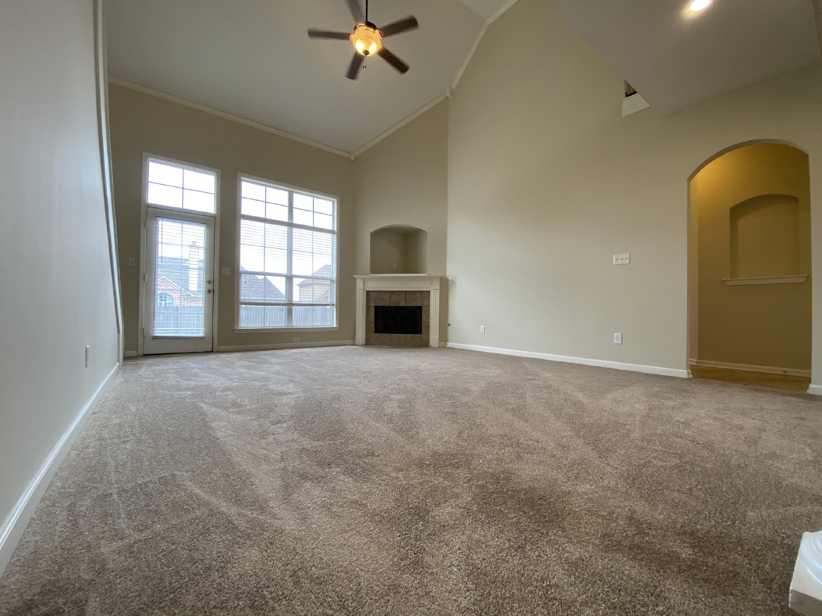 Large & Spacious 5 Bedroom Bartlett Rental Home property image