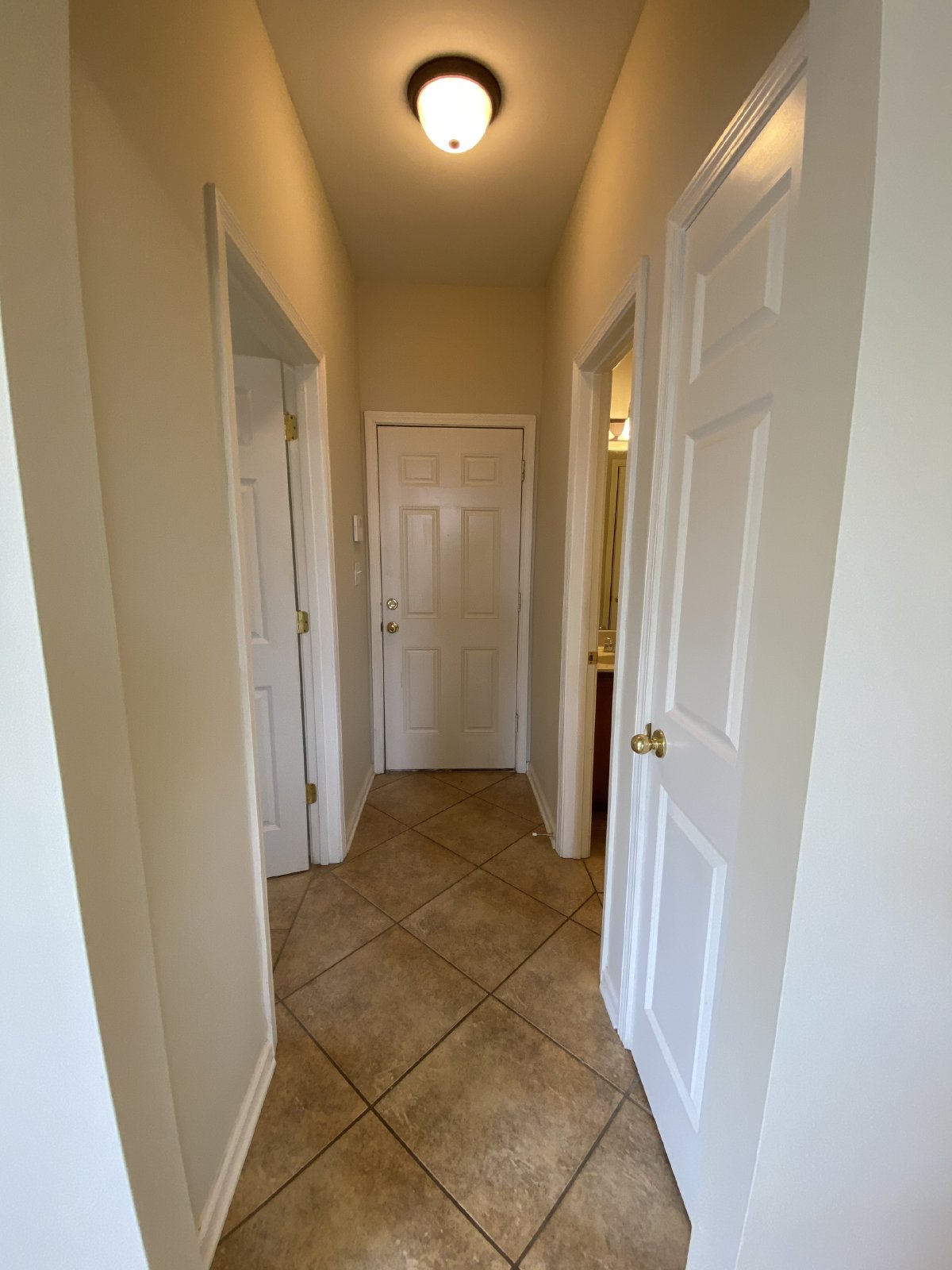 Large & Spacious 5 Bedroom Bartlett Rental Home property image