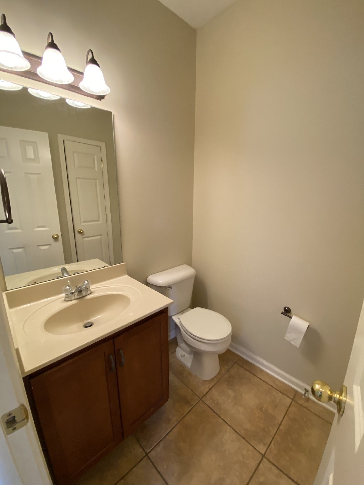 Large & Spacious 5 Bedroom Bartlett Rental Home property image
