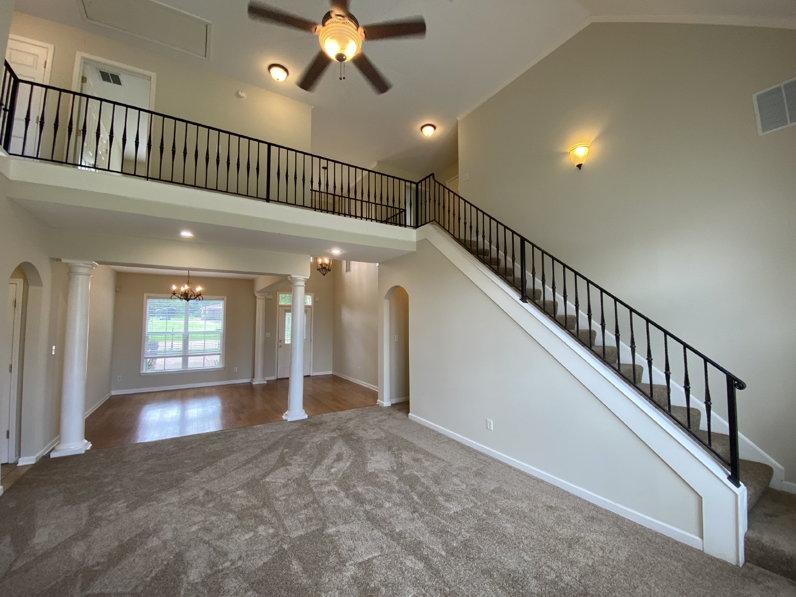Large & Spacious 5 Bedroom Bartlett Rental Home property image