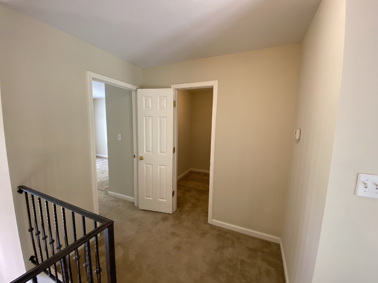 Large & Spacious 5 Bedroom Bartlett Rental Home property image
