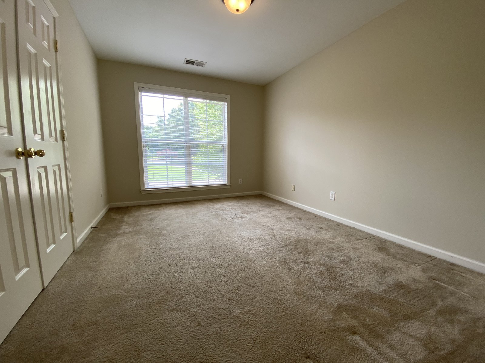 Large & Spacious 5 Bedroom Bartlett Rental Home property image