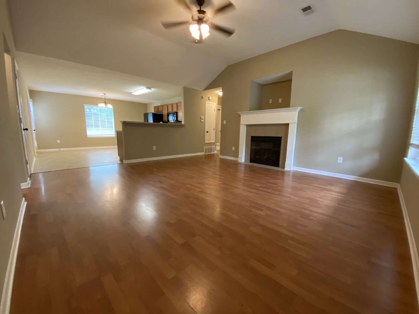 SPRING LAKE 3 BEDROOM 2 BATH RENTAL HOME property image