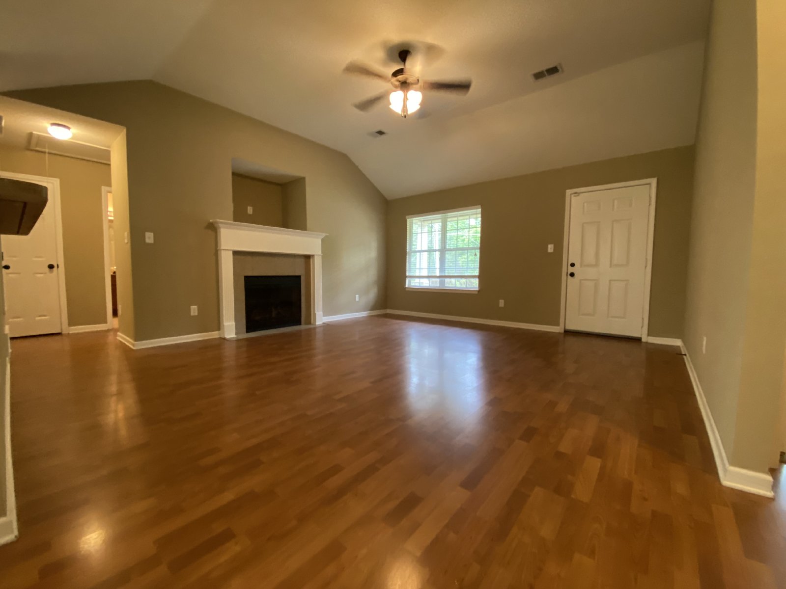 SPRING LAKE 3 BEDROOM 2 BATH RENTAL HOME property image