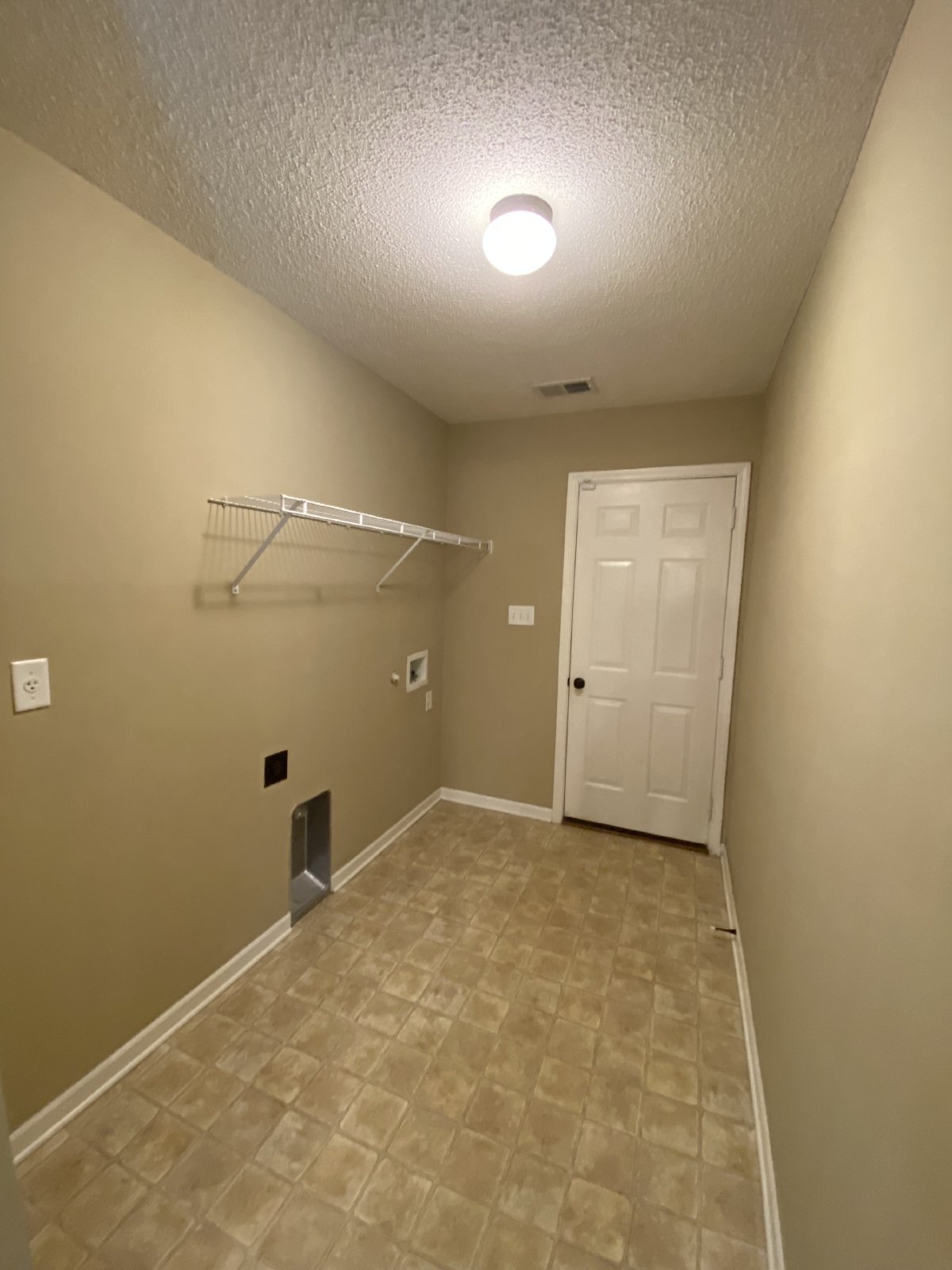SPRING LAKE 3 BEDROOM 2 BATH RENTAL HOME property image