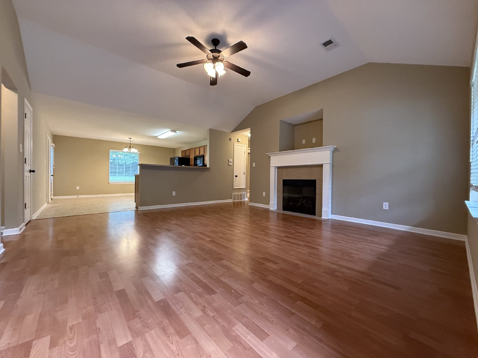 SPRING LAKE 3 BEDROOM 2 BATH RENTAL HOME property image