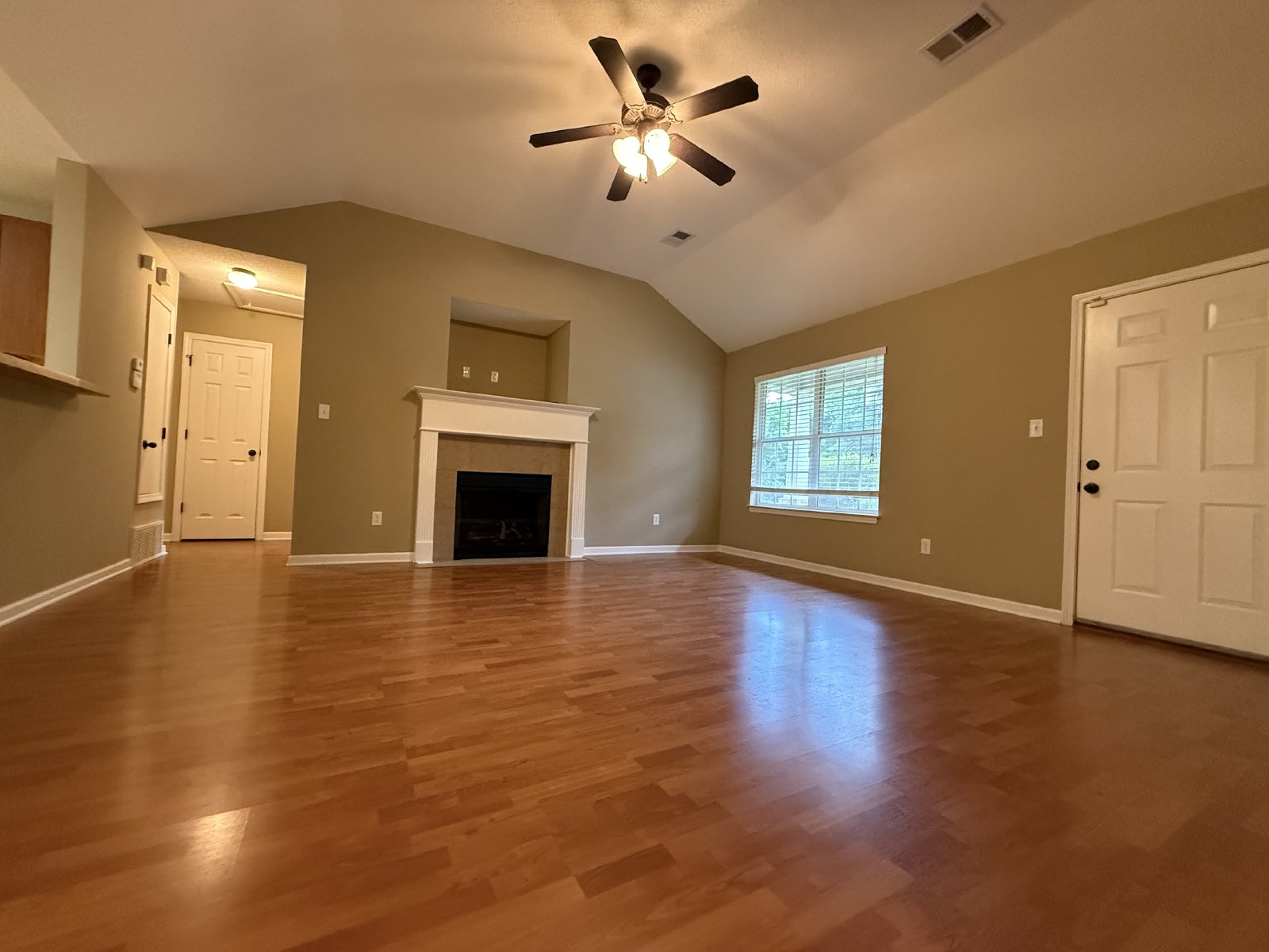 SPRING LAKE 3 BEDROOM 2 BATH RENTAL HOME property image