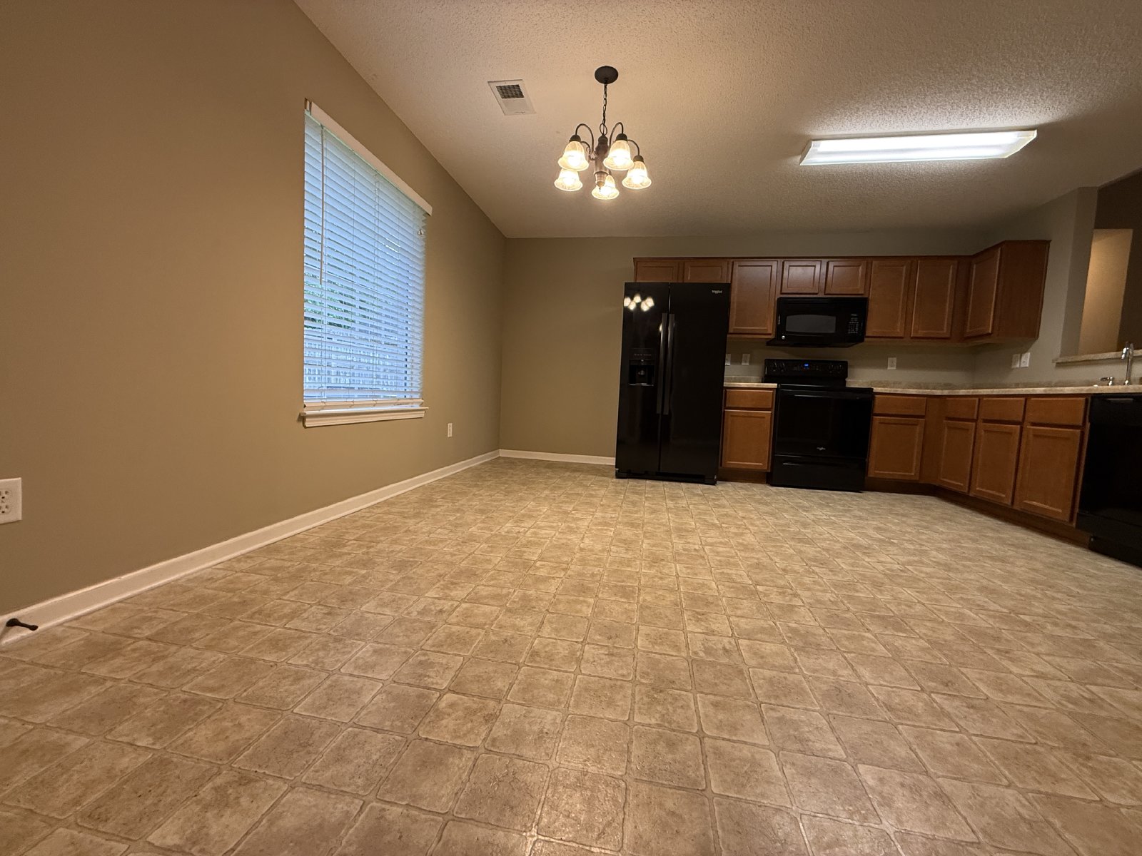 SPRING LAKE 3 BEDROOM 2 BATH RENTAL HOME property image