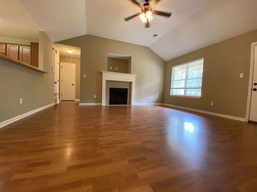 SPRING LAKE 3 BEDROOM 2 BATH RENTAL HOME property image