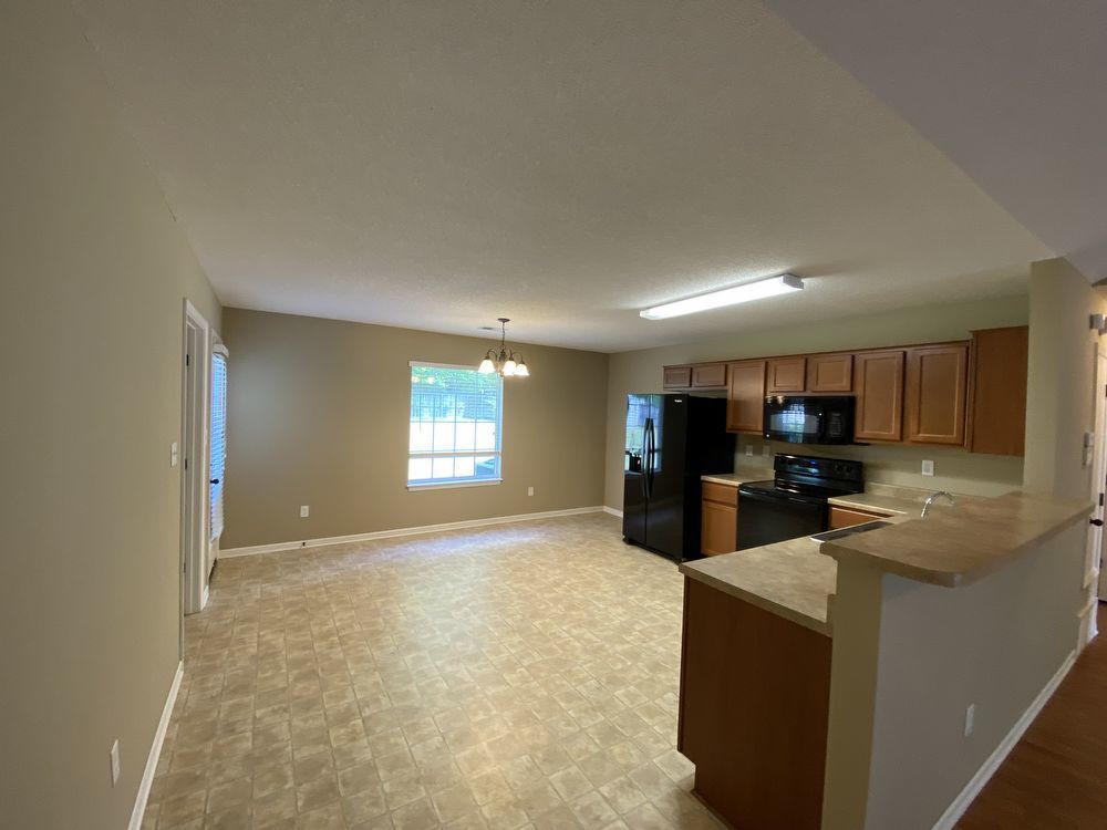 SPRING LAKE 3 BEDROOM 2 BATH RENTAL HOME property image