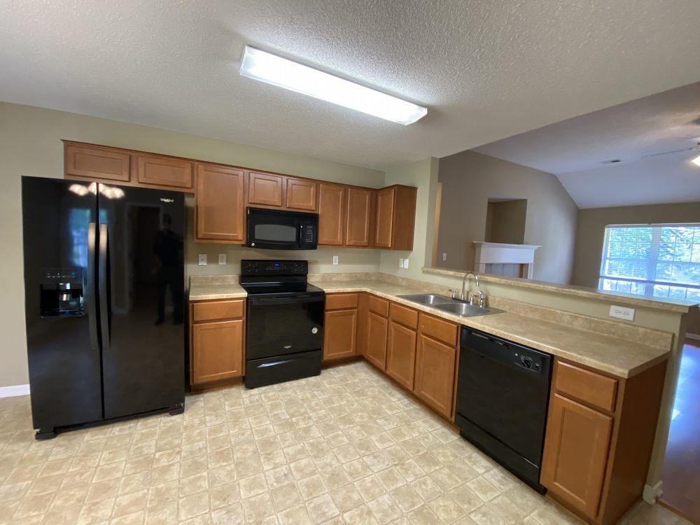 SPRING LAKE 3 BEDROOM 2 BATH RENTAL HOME property image