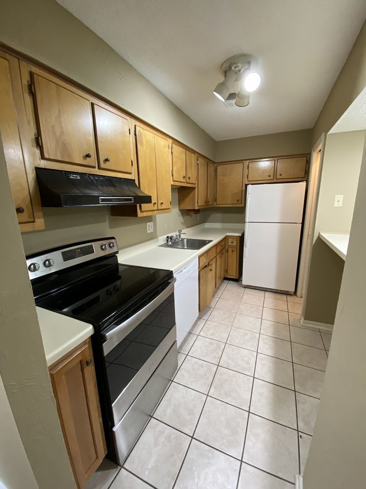 2 BED / 2 BATH MEMPHIS CONDO property image